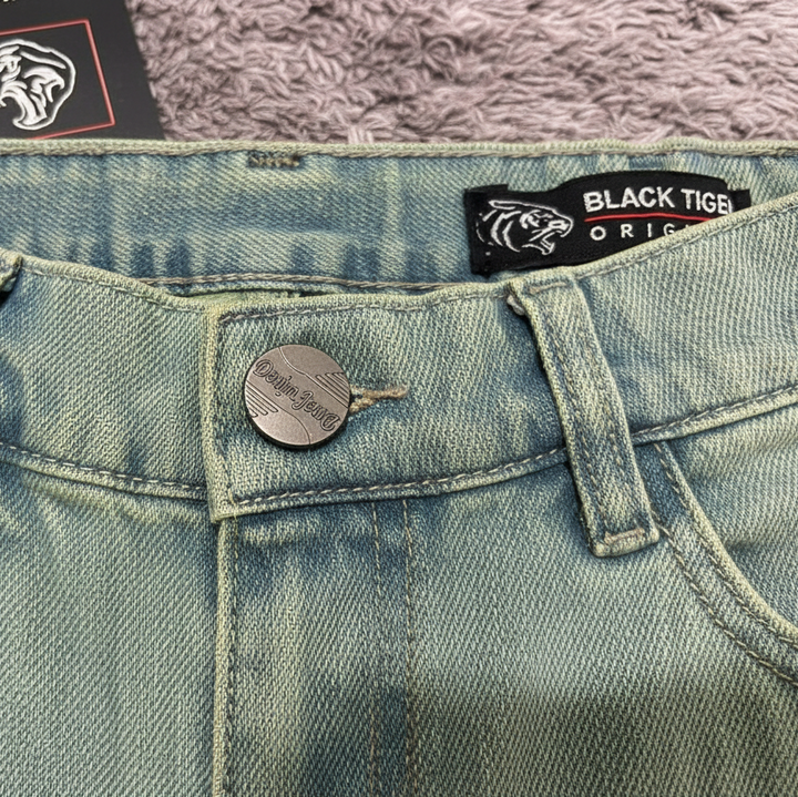 كلوز أب - الوسط والزرار