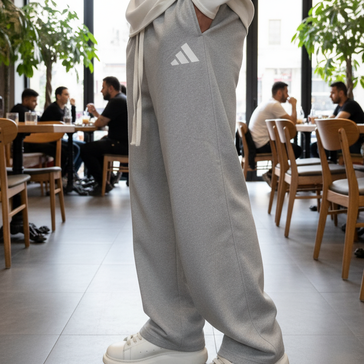 رمادي - واقف